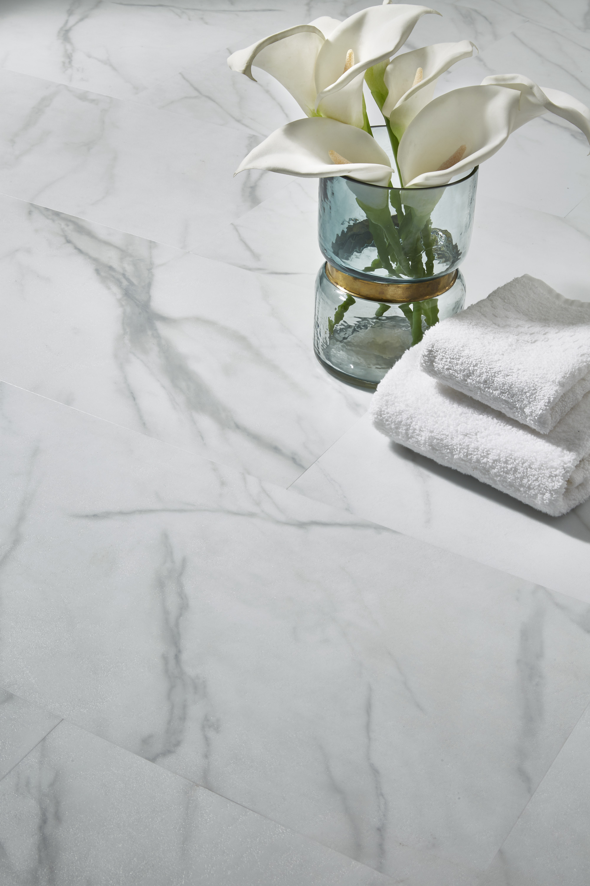 ADURA MAX TILE - Legacy – White with Gray product view 2